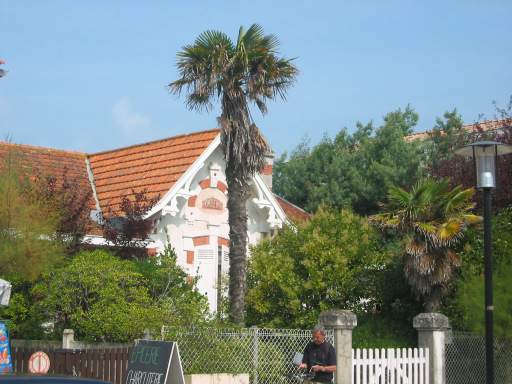 Haus m Ort