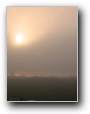 Sonne durchbricht Nebel  
