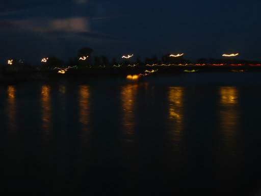 Rheinberquerung am Abend